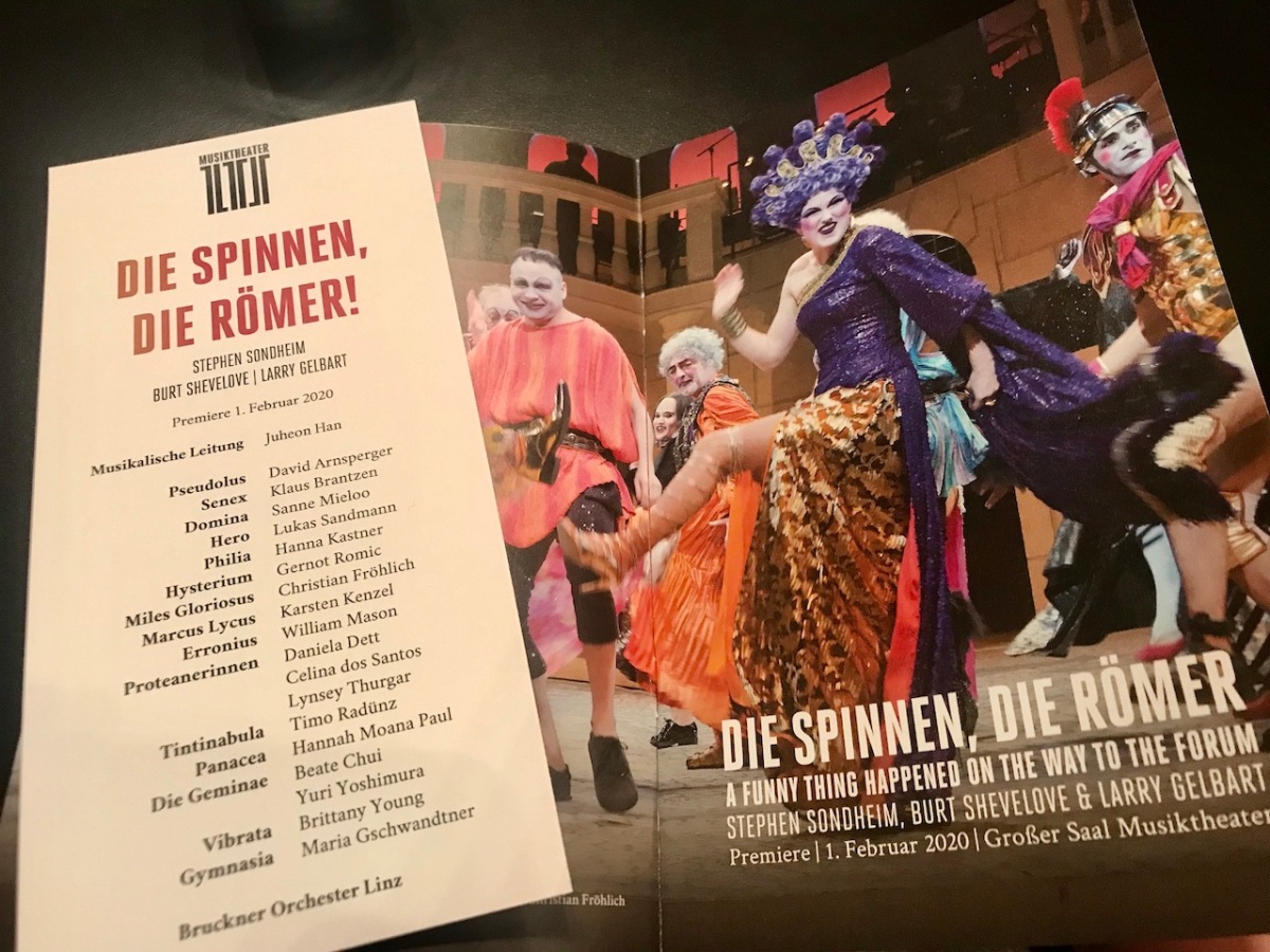 DIE SPINNEN, DIE RÖMER! Landestheater Linz - DerKultur.blog